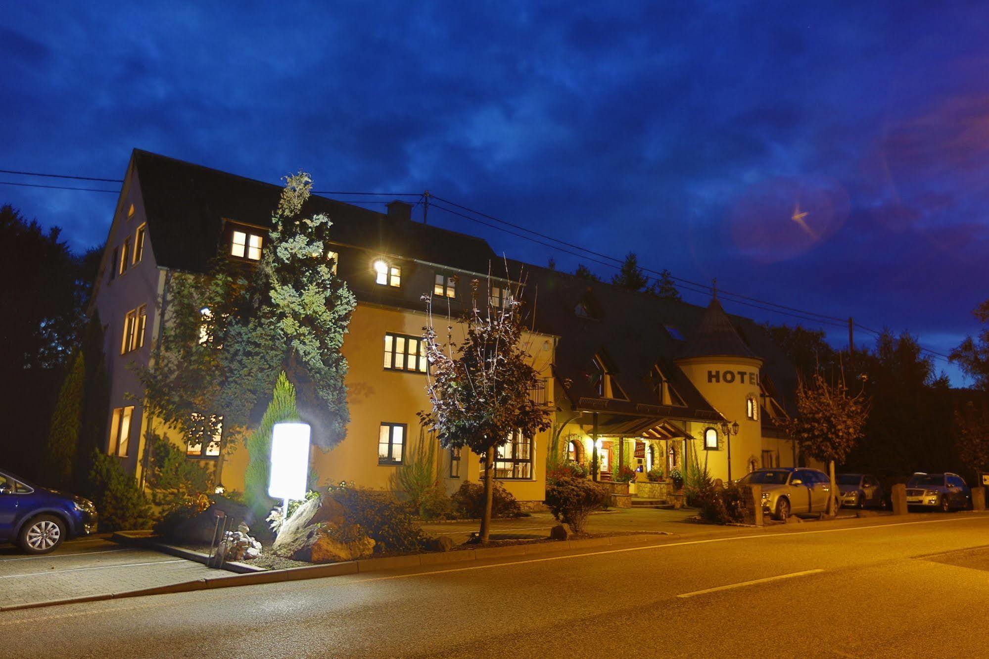 Landhotel Villa Moritz Garni Oberahr Экстерьер фото